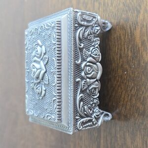 Silver Floral Jewelry Box